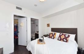 2 dormitorio piso en Lake Shore Boulevard West, Canadá. C$809 000
