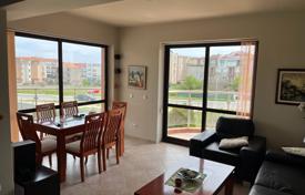 3 dormitorio piso 92 m² en Ravda, Bulgaria. 102 000 €
