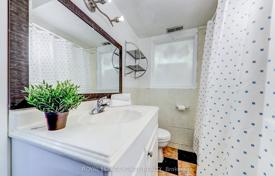 16 dormitorio casa de pueblo en Scarborough, Canadá. C$2 572 000