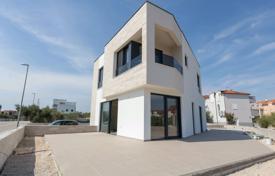 5 dormitorio casa de pueblo 191 m² en Srima, Croacia. 690 000 €