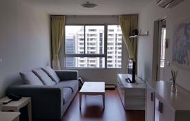 1-dormitorio apartamentos en condominio en Khlong Toei, Tailandia. $178 000