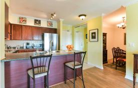 6 dormitorio piso en Etobicoke, Canadá. C$1 006 000