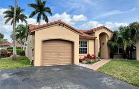 4 dormitorio casa de pueblo 150 m² en Sunrise, Estados Unidos. $575 000