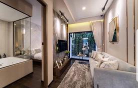 1-dormitorio apartamentos en condominio en Watthana, Tailandia. $294 000