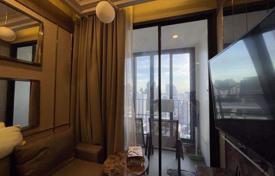 1-dormitorio apartamentos en condominio en Bang Rak, Tailandia. $274 000