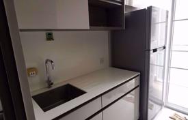 1-dormitorio apartamentos en condominio en Bang Rak, Tailandia. $216 000