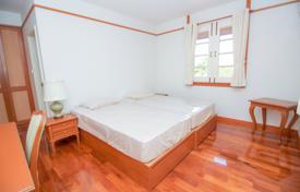 3 dormitorio chalet en Bang Phli, Tailandia. $4 600  por semana