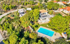 8 dormitorio villa 342 m² en Korinthia, Grecia. 790 000 €