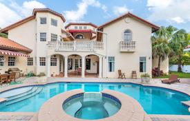 9 dormitorio villa 659 m² en Miami, Estados Unidos. $1 525 000