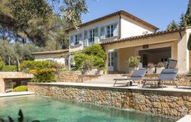 4 dormitorio villa en Mougins, Francia. 2 550 000 €