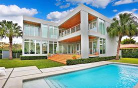 Villa – Key Biscayne, Florida, Estados Unidos. $3 800 000