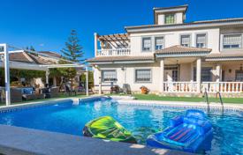 Villa – Alicante, Valencia, España. 8 800 €  por semana