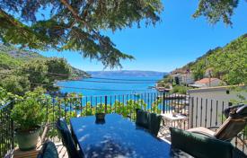 7 dormitorio casa de pueblo 200 m² en Litsko-Senskaya County, Croacia. 650 000 €