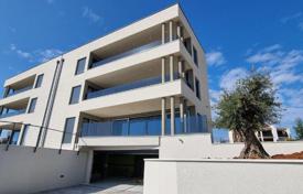 9 dormitorio casa de pueblo 420 m² en Medulin, Croacia. 2 150 000 €