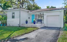 Casa de pueblo – Coral Gables, Florida, Estados Unidos. $1 649 000
