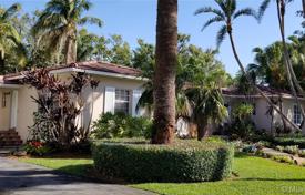 Villa – Coral Gables, Florida, Estados Unidos. $1 699 000