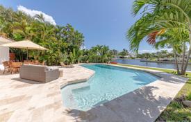 Villa – Fort Lauderdale, Florida, Estados Unidos. 1 730 000 €