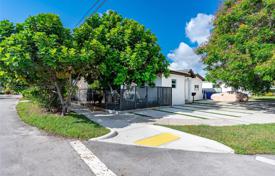 3 dormitorio casa de pueblo 150 m² en Miami, Estados Unidos. $1 495 000