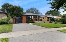 10 dormitorio casa de pueblo en Etobicoke, Canadá. C$2 147 000