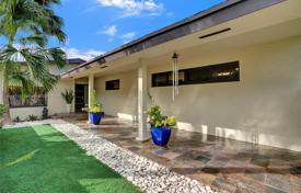3 dormitorio casa de pueblo 347 m² en Miami, Estados Unidos. $1 250 000