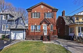 Casa de pueblo – Scarborough, Toronto, Ontario,  Canadá. C$1 042 000