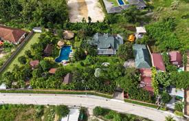 8 dormitorio casa de pueblo 600 m² en Chonburi, Tailandia. $1 460 000