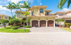 Villa – Hollywood, Florida, Estados Unidos. $1 800 000