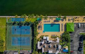 Condominio – Hallandale Beach, Florida, Estados Unidos. 241 000 €