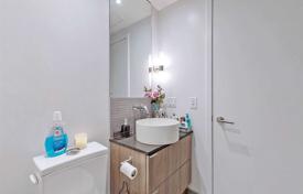 2 dormitorio piso en Roehampton Avenue, Canadá. C$863 000