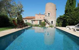 Villa – Antibes, Costa Azul, Francia. 5 500 €  por semana