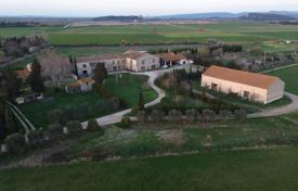 Villa – Arles, Bouches-du-Rhône, Provenza - Alpes - Costa Azul,  Francia. 3 150 000 €