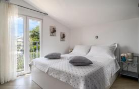 7 dormitorio casa de pueblo 277 m² en Kastela, Croacia. 970 000 €