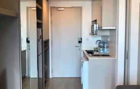 1-dormitorio apartamentos en condominio en Bang Rak, Tailandia. $193 000