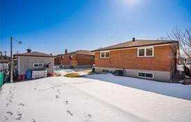 9 dormitorio casa de pueblo en North York, Canadá. C$1 695 000