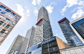 2 dormitorio piso en Eglinton Avenue East, Canadá. C$751 000