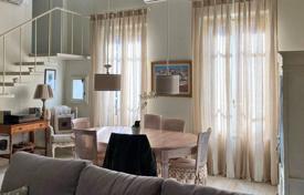 9 dormitorio piso 165 m² en Siena, Italia. 750 000 €
