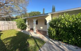 3 dormitorio casa de pueblo 130 m² en Fort Lauderdale, Estados Unidos. $725 000