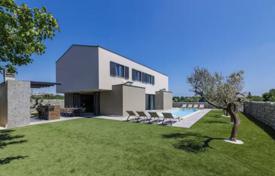 4 dormitorio casa de pueblo 248 m² en Loborika, Croacia. 968 000 €
