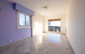 3 dormitorio piso 60 m² en Cimiez, Francia. 305 000 €