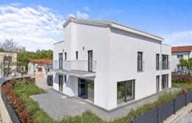 6 dormitorio casa de pueblo 190 m² en Poreč, Croacia. 570 000 €