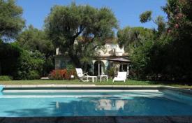 Villa – Juan-les-Pins, Antibes, Costa Azul,  Francia. Price on request
