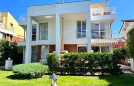 4 dormitorio villa 200 m² en Kemer, Turquía. $596 000