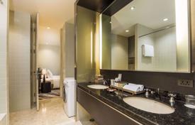 3-dormitorio apartamentos en condominio en Khlong Toei, Tailandia. $4 900  por semana