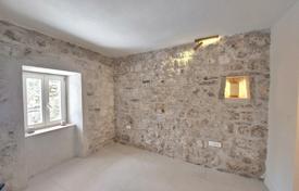 1 dormitorio piso 57 m² en Perast, Montenegro. 399 000 €