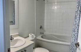 2 dormitorio piso en Lansdowne Avenue, Canadá. C$832 000