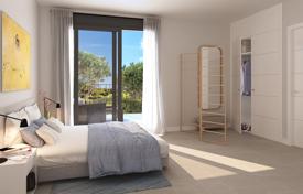 8 dormitorio adosado 319 m² en San Roque, España. 692 000 €