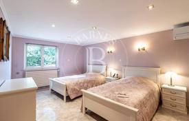 8 dormitorio villa en Cannes, Francia. 6 700 €  por semana