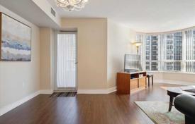 6 dormitorio piso en North York, Canadá. C$1 224 000