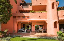 6 dormitorio piso 142 m² en Estepona, España. 1 825 000 €