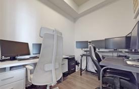 6 dormitorio piso en North York, Canadá. C$992 000
